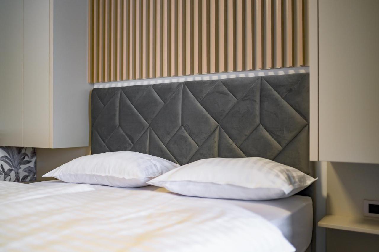 Apartman Epilux Tuzla Buitenkant foto