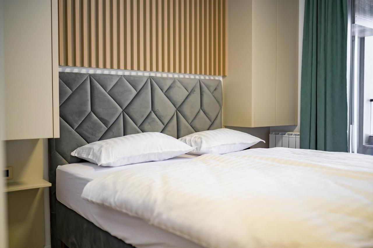 Apartman Epilux Tuzla Buitenkant foto